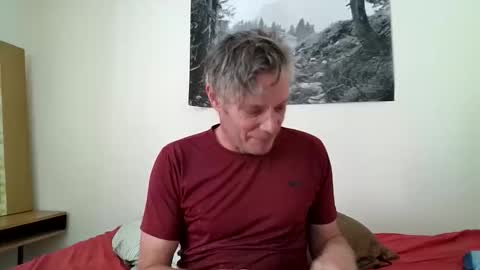 Snapshot of salsapaulus chatting on June 3, 5:40 pm salsapaulus online show from June 3, 5:40 pm