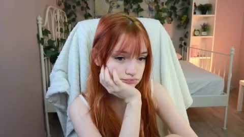 Snapshot of salt_mira chatting on November 14, 10:25 am salt_mira online show from November 14, 10:25 am