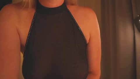 IsaBella-  online show from May 16, 7:45 pm