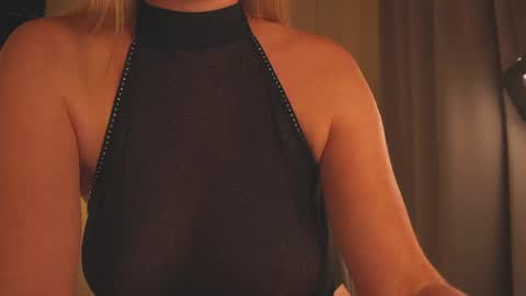 IsaBella-  online show from May 16, 8:07 pm