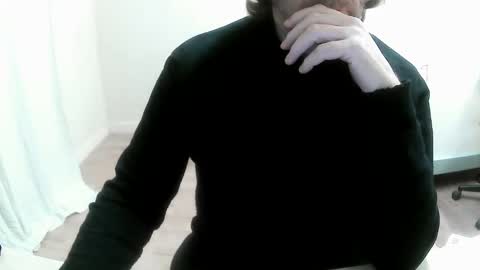 Snapshot of saltimbanquier chatting on December 2, 12:40 pm Saltimbanquier  Salt  ou  Banquier  online show from December 2, 12:40 pm