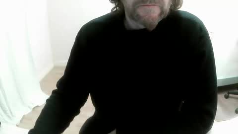 Snapshot of saltimbanquier chatting on December 5, 7:38 am Saltimbanquier  Salt  ou  Banquier  online show from December 5, 7:38 am