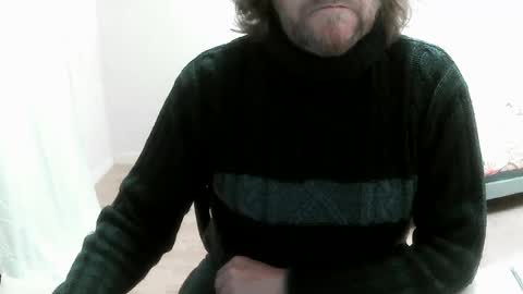 Snapshot of saltimbanquier chatting on March 10, 12:48 pm Saltimbanquier  Salt  ou  Banquier  online show from March 10, 12:48 pm