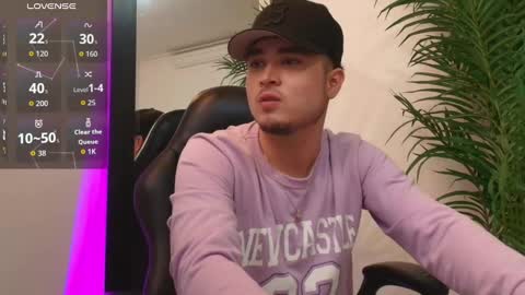 Snapshot of salvatore_muller chatting on September 26, 9:52 pm Salvatore  online show from September 26, 9:52 pm