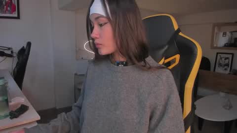 Stefana    or    Samchispas online show from November 12, 8:41 pm