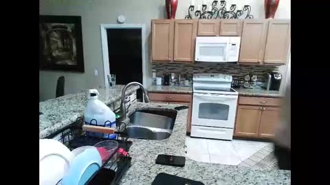 Snapshot of sam_papithebarber chatting on February 1, 7:15 am sam_papithebarber online show from February 1, 7:15 am