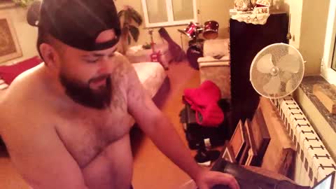 Snapshot of sam_papithebarber chatting on November 18, 5:01 am sam_papithebarber online show from November 18, 5:01 am