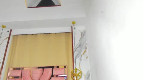 samaelandlilitt online show from November 21, 8:35 am