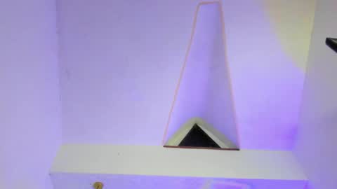 samaelandlilitt online show from December 19, 8:54 am