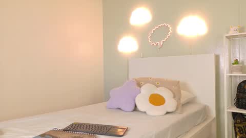 Snapshot of samagrey__ chatting on December 2, 11:26 am online show from December 2, 11:26 am