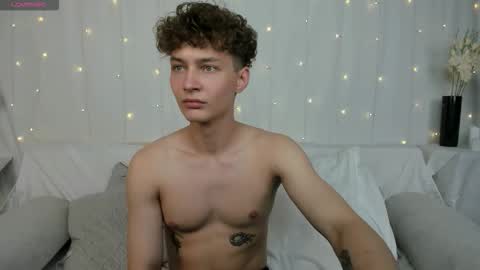 Snapshot of samanie_ chatting on September 16, 1:56 pm Sam online show from September 16, 1:56 pm