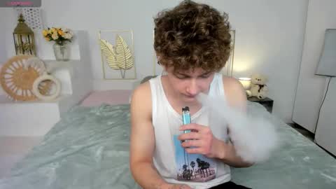 Snapshot of samanie_ chatting on September 25, 2:21 pm Sam online show from September 25, 2:21 pm