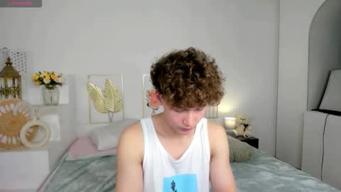 Snapshot of samanie_ chatting on September 29, 3:17 pm Sam online show from September 29, 3:17 pm