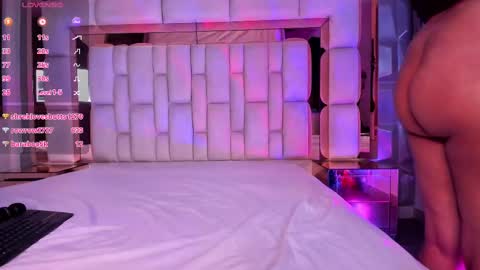 Snapshot of samantasm chatting on March 7, 7:19 am S A M A N T A online show from March 7, 7:19 am