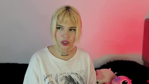 Snapshot of samantha_browwnn chatting on November 12, 5:19 am samantha_browwnn online show from November 12, 5:19 am