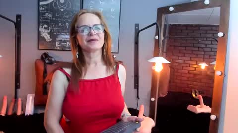 Snapshot of samantha_mature56 chatting on March 11, 5:02 pm Sam online show from March 11, 5:02 pm