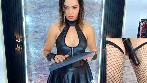 Snapshot of samantha_venus1 chatting on October 31, 11:44 am Samantha online show from October 31, 11:44 am