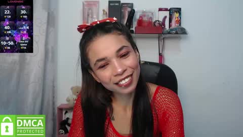 Snapshot of samanthaa_queen chatting on February 14, 11:21 am sam online show from February 14, 11:21 am