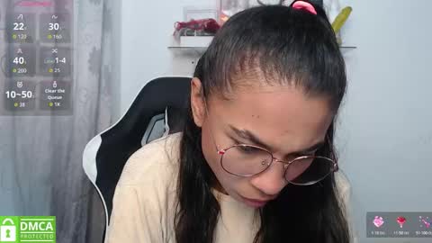 Snapshot of samanthaa_queen chatting on October 23, 11:09 am sam online show from October 23, 11:09 am