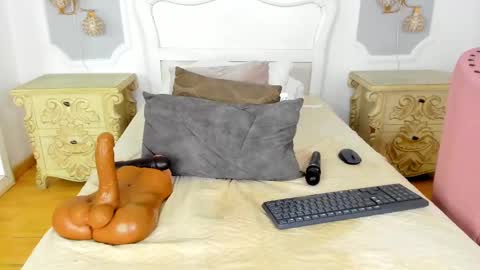 Samantha online show from February 19, 6:33 am