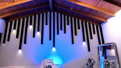 Samantha Klein online show from February 12, 4:23 am