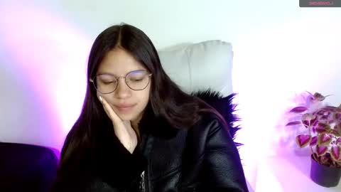 Snapshot of samantharoldan chatting on February 15, 1:16 pm Samantha online show from February 15, 1:16 pm