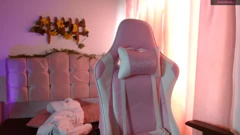 Snapshot of samantharoldan chatting on February 24, 8:03 pm Samantha online show from February 24, 8:03 pm