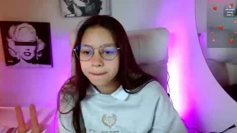 Snapshot of samantharoldan chatting on September 17, 2:41 pm Samantha online show from September 17, 2:41 pm
