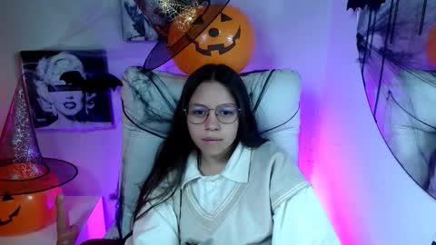 Snapshot of samantharoldan chatting on October 14, 2:29 pm Samantha online show from October 14, 2:29 pm