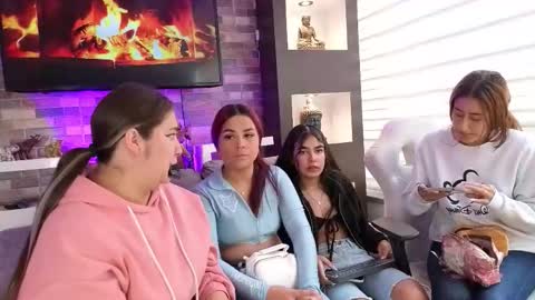 Snapshot of samara_as chatting on October 3, 2:47 pm samara_as online show from October 3, 2:47 pm