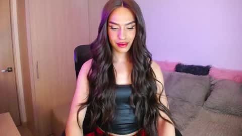 Snapshot of samarasilex chatting on October 17, 2:37 am Samara Silex online show from October 17, 2:37 am