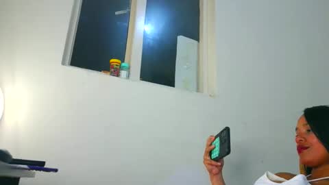 samary thomas online show from January 11, 12:59 am