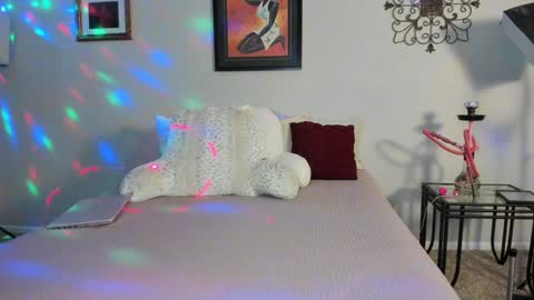 Yaya online show from February 2, 4:05 am