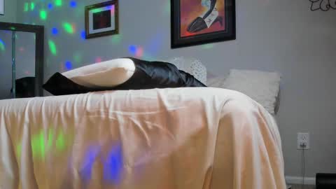 Yaya online show from February 8, 9:13 am