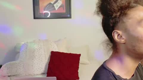 Yaya online show from February 18, 10:38 am