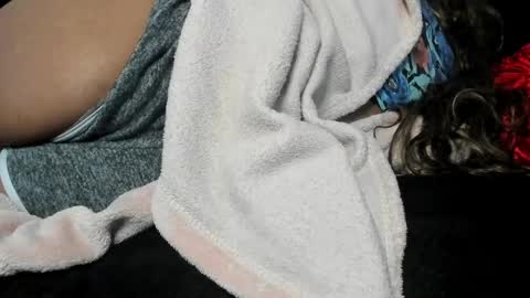 Yaya online show from March 11, 2:29 pm