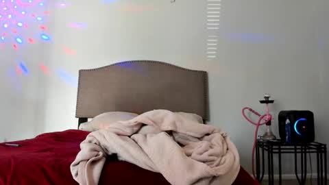 Yaya online show from September 9, 2:27 pm