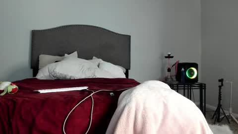 Yaya online show from September 11, 10:48 am