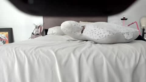 Yaya online show from October 4, 6:50 pm