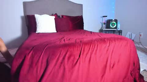 Yaya online show from November 14, 8:57 am