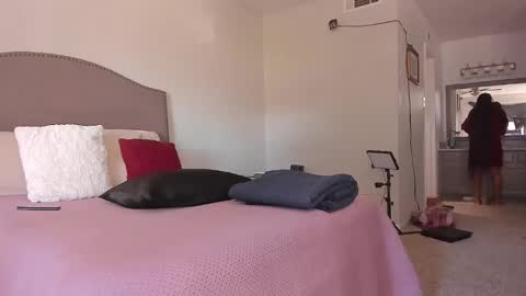 Yaya online show from March 13, 2:56 pm