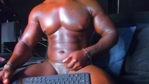 Snapshot of samclarck chatting on January 25, 2:04 am SAM online show from January 25, 2:04 am