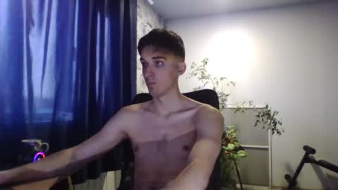 Snapshot of samcumtv chatting on November 14, 8:46 am multitooman online show from November 14, 8:46 am