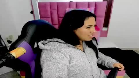 sami_cutte online show from February 4, 11:16 pm