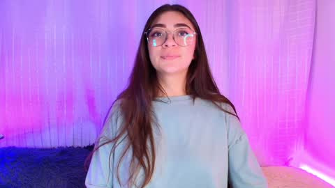 Snapshot of samii_evans chatting on February 6, 6:18 am samii evans  online show from February 6, 6:18 am