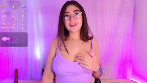 Snapshot of samii_evans chatting on February 28, 7:03 pm samii evans  online show from February 28, 7:03 pm