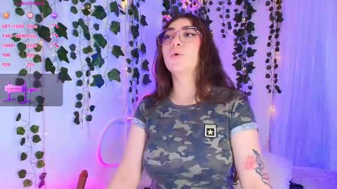 Snapshot of samii_evans chatting on September 9, 3:50 am samii evans  online show from September 9, 3:50 am