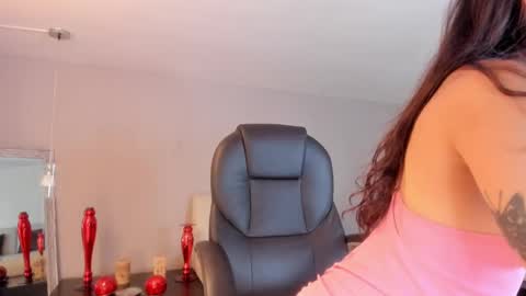 Snapshot of samii_live chatting on September 18, 2:35 am Samii online show from September 18, 2:35 am