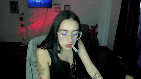 Snapshot of samismith77 chatting on January 19, 9:23 pm SARA online show from January 19, 9:23 pm