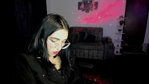 Snapshot of samismith77 chatting on February 8, 4:57 am SARA online show from February 8, 4:57 am